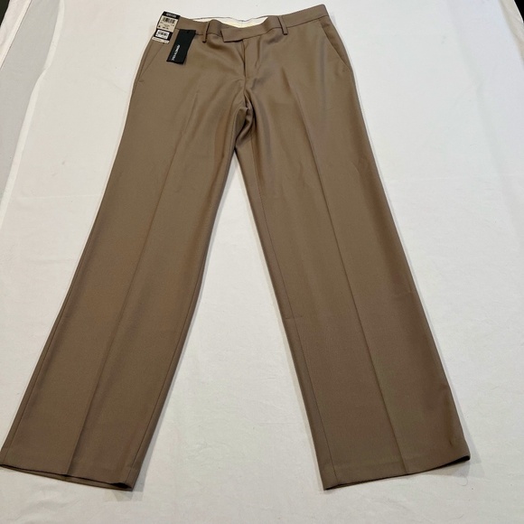 NWT Men Kenneth Cole Reaction Dress Pants Smooth Sailing Flat Front 34W x 32L - Picture 1 of 7